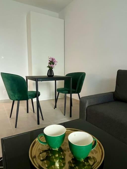 New 69 Apartment Szybowcowa Centre Katowice Free Parking Exteriör bild